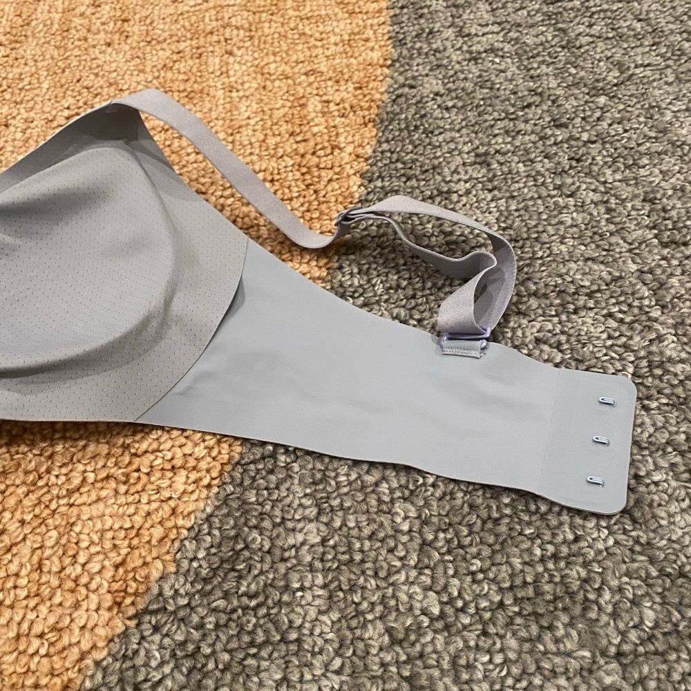 KNIX Wingwoman Contour Side Coverage
Everyday Bra 6 LE Winter Gardenia - Picture 7 of 8